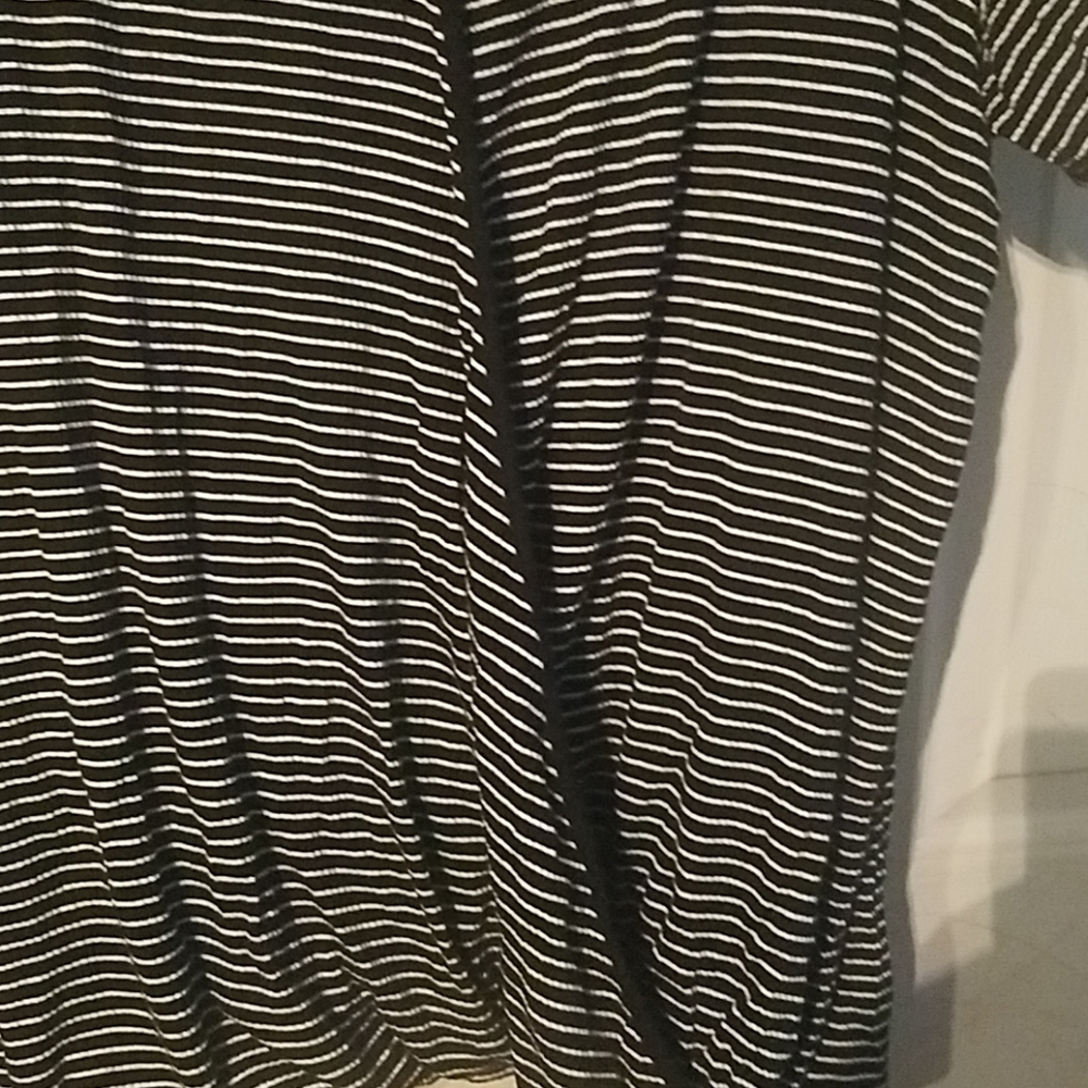 Shirt - Picture 2 of 3
